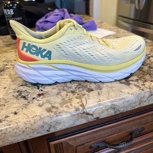 Hoka Clifton 8 women’s running shoes